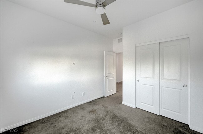 Building Photo - 985 Via Lombardi