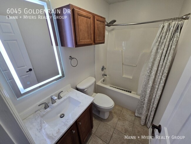 Building Photo - 6045 Goldenrain Dr