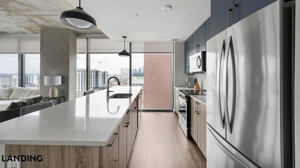 Building Photo - 2010 West End Ave