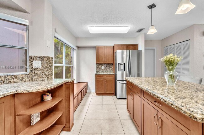 Building Photo - 1718 NW 97th Ave