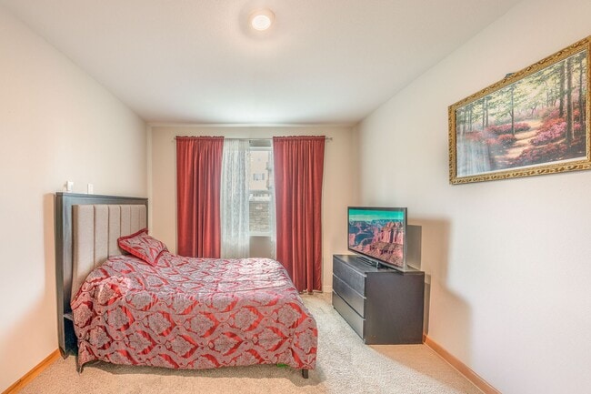 Building Photo - 232 Keeper