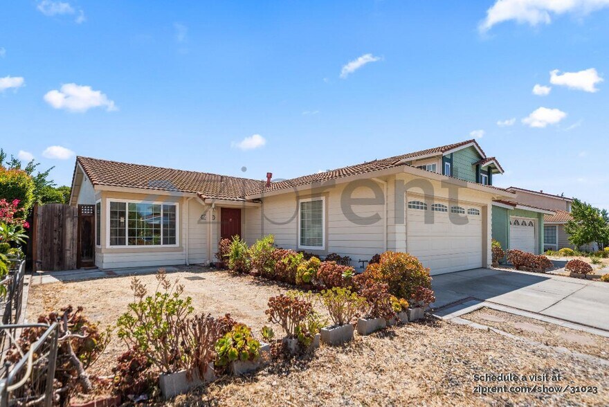 Building Photo - 2758 Croft Dr