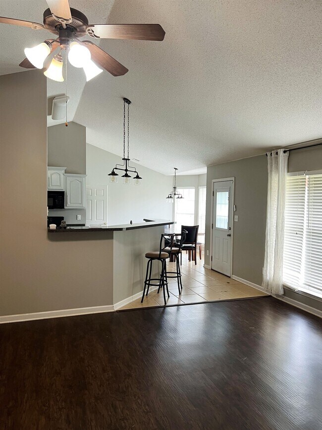 Building Photo - 9837 Oldham Dr