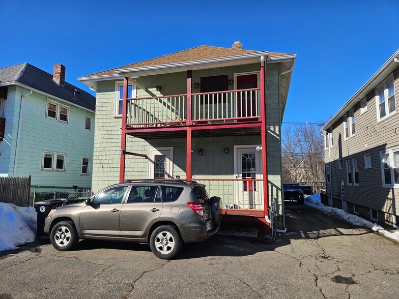 Building Photo - 66 California St