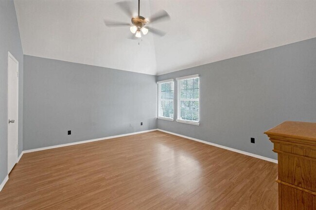 Building Photo - 8006 Summer Trail Dr
