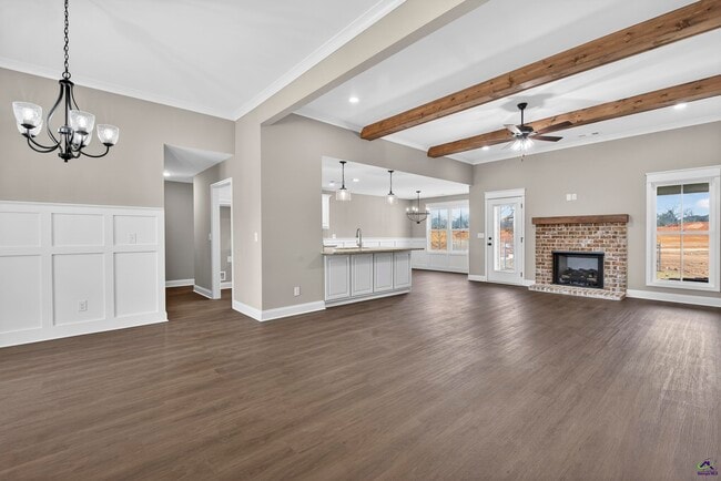 Building Photo - 213 Saraland Trl