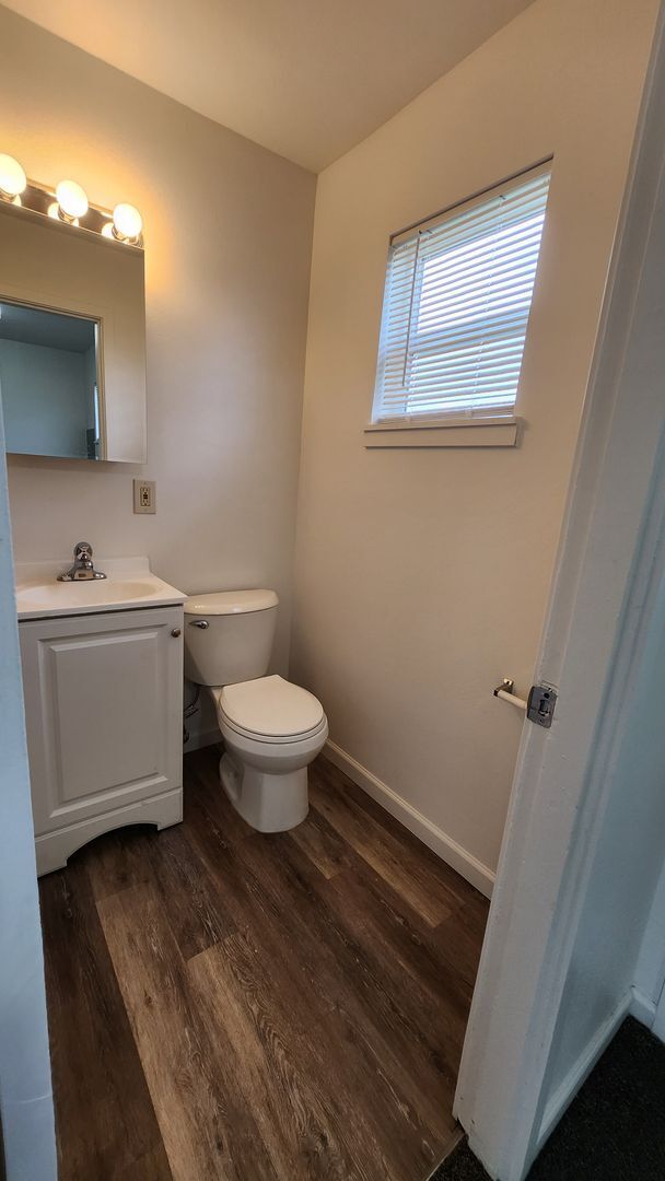 Building Photo - MillerVille #10, #11, #12