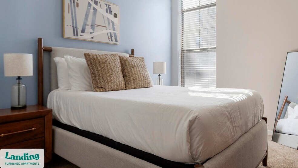 Building Photo - 4050 W Pine Blvd