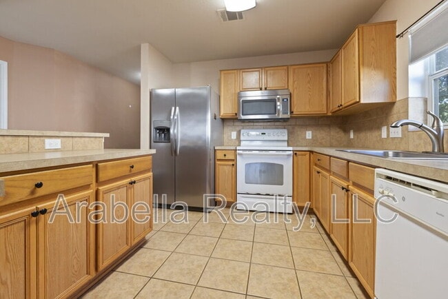 Building Photo - 5109 Brookline