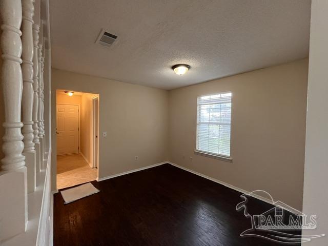 Building Photo - 5563 Chantilly Cir