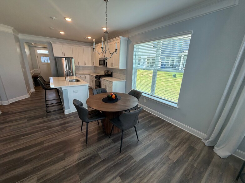 Building Photo - Room in Townhome on Keeton Ln