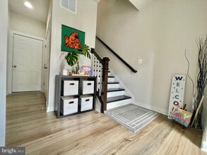 Building Photo - 8608 Shady Pines Dr