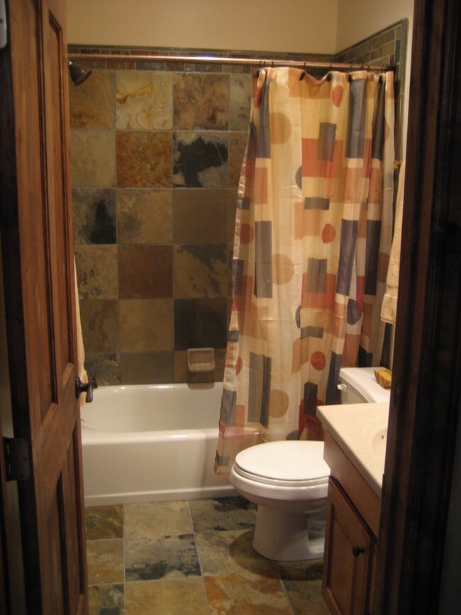 Building Photo - 926 Ibis Way