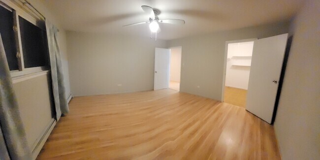 Building Photo - 8901 N Western Ave