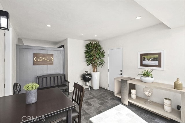 Building Photo - 712 Marguerite Ave