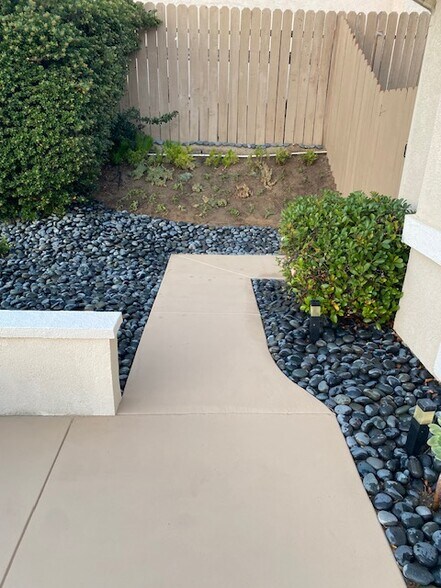 Building Photo - 33295 Via Alvaro