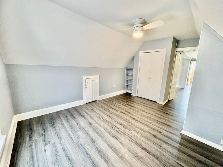 Building Photo - 735 Morgan Ave