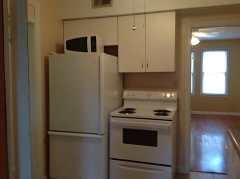 Building Photo - 1614 Mt Vernon St