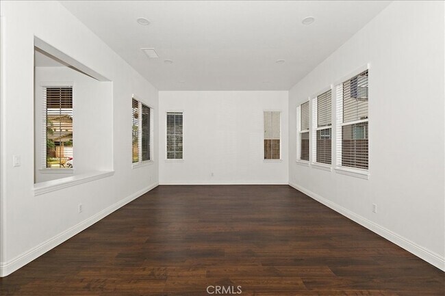 Building Photo - 7594 Silverado Trail Pl