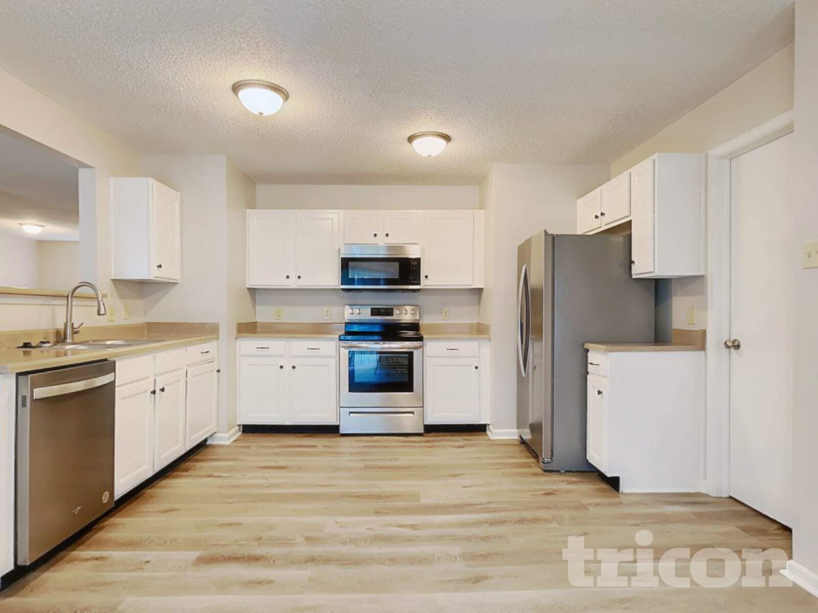 Building Photo - 9045 Centenary Ct