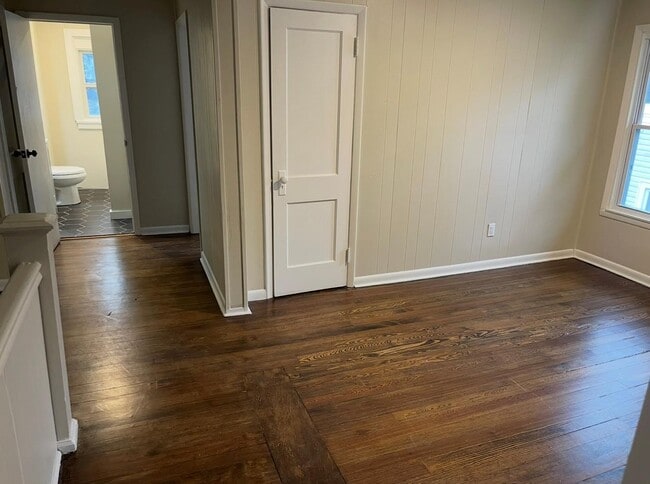 Building Photo - 118 Linderman Ave