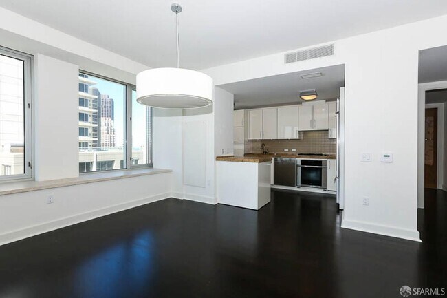 Building Photo - 188 Minna St