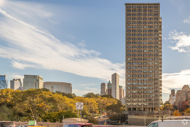 View from the Brooklyn Bridge - Cadman Plaza North