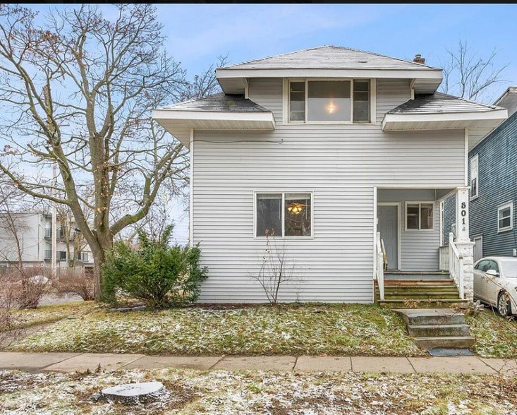 Building Photo - 501 W Lenawee St