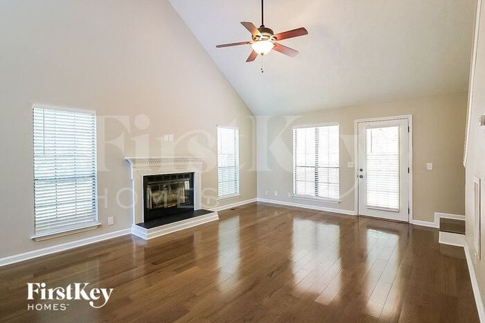 Building Photo - 2301 Peak Hill Cove