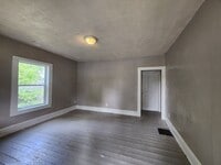 Building Photo - 517 N 14th St