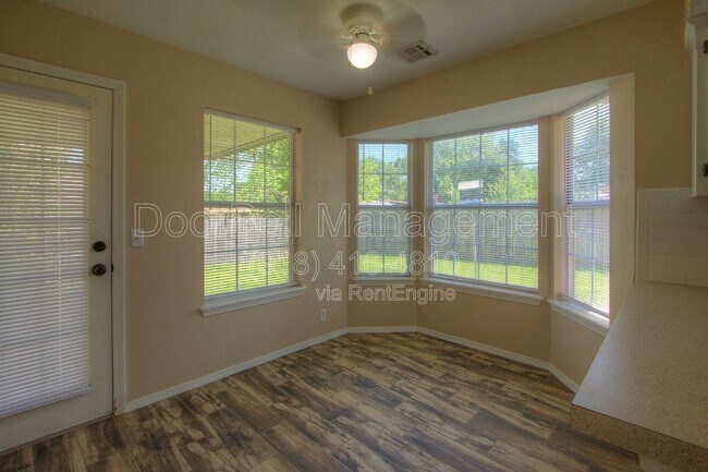 Building Photo - 2520 W Honolulu St