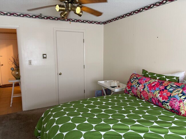 Building Photo - 467 High St