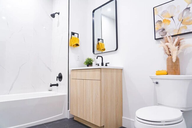 Building Photo - HELIO