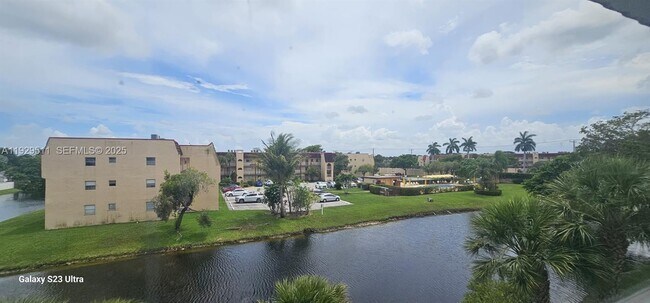 Building Photo - 8595 Sunrise Lakes Blvd