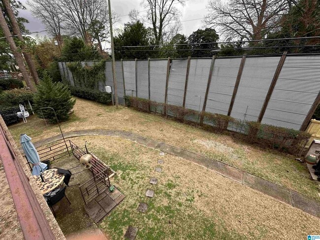 Building Photo - 1834 MONTCLAIR LANE C