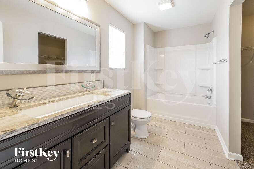 Building Photo - 413 Thoroughbred Dr