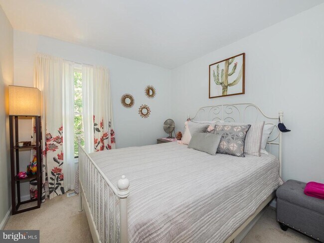 Building Photo - 9419 Steeple Ct