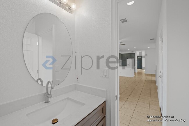 Building Photo - 554 Blue Cypress Way
