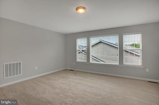 Building Photo - 5355 Mendenhall Dr.