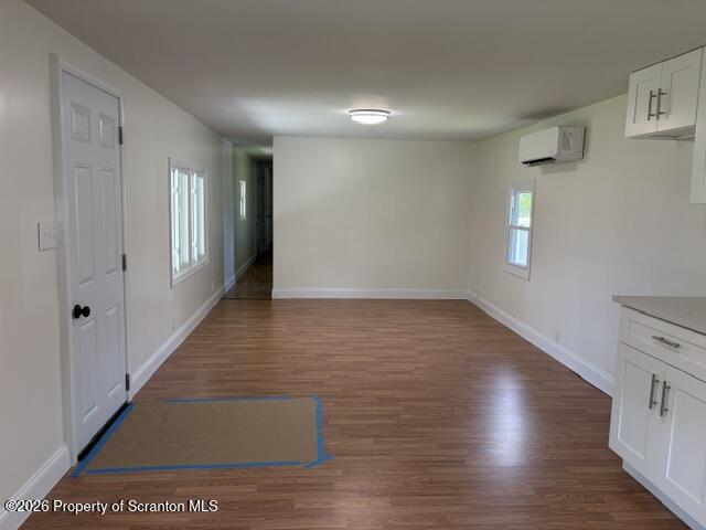 Building Photo - 133 Thirwell Ave