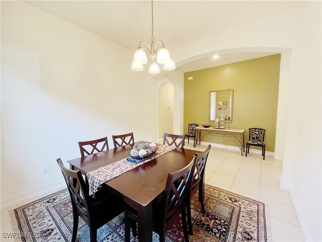 Building Photo - 1366 Serrano Cir