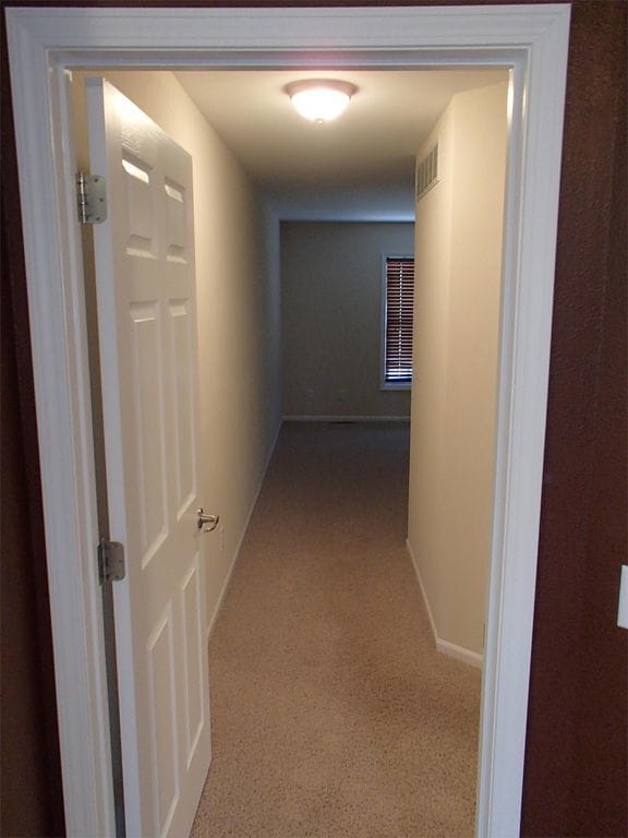 Building Photo - CLOSE TO FT. RILEY, FENCED BACKYARD!