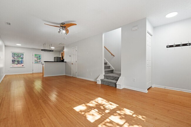 Building Photo - 3406 Tarleton W
