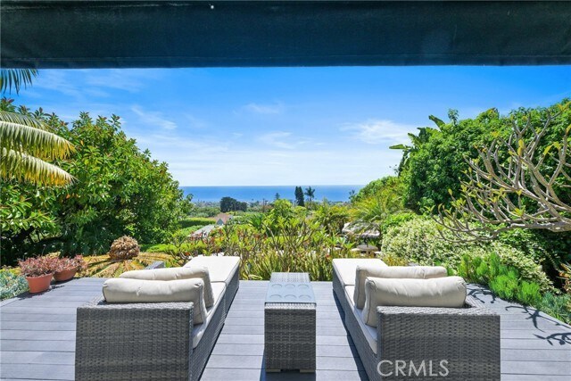 Building Photo - 875 Coast View Dr
