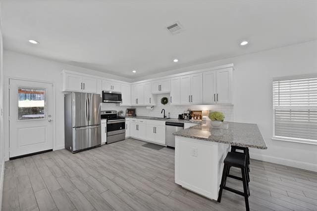 Building Photo - 3015 Columbus Ave