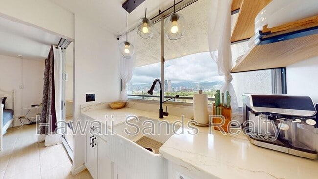 Building Photo - 444 Nahua St