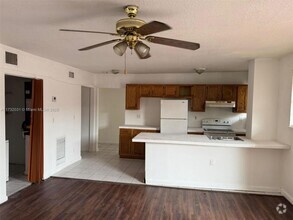 Building Photo - 3 bedroom in Opa Locka FL 33054