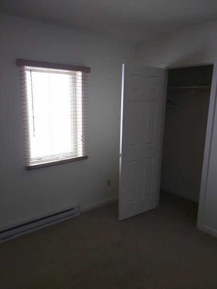 Building Photo - 813 Castello Ave