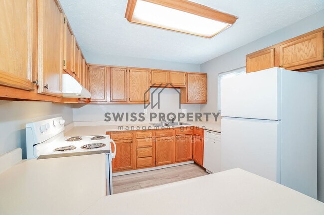 Building Photo - 2928 Landon Dr