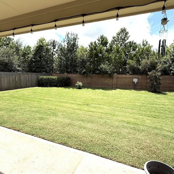 Building Photo - 15823 Vanderpool River Dr